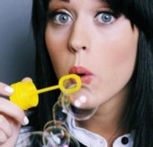 Katy-Perry-bubbles.jpg
